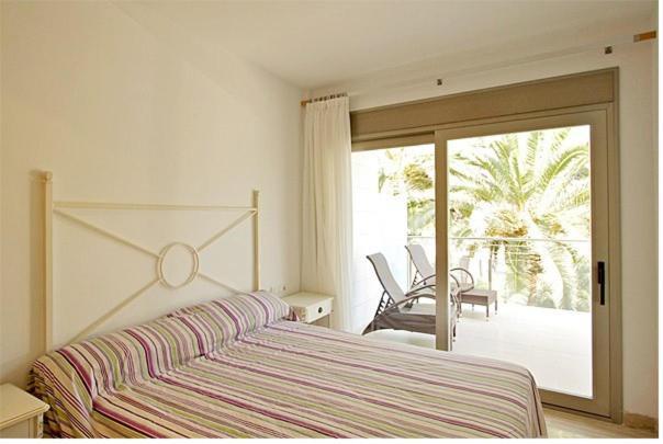 Saturn Villa *